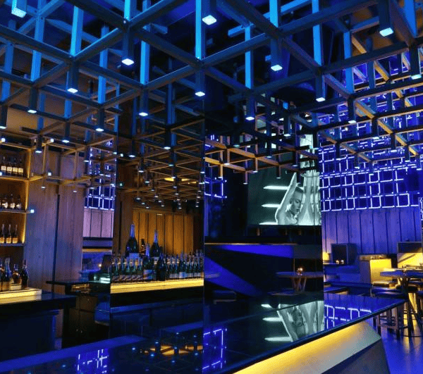 Ruang Privasi Bar